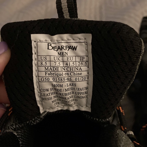 Mens Bearpaw hiking boots, New 8.5 - Picture 4 of 5